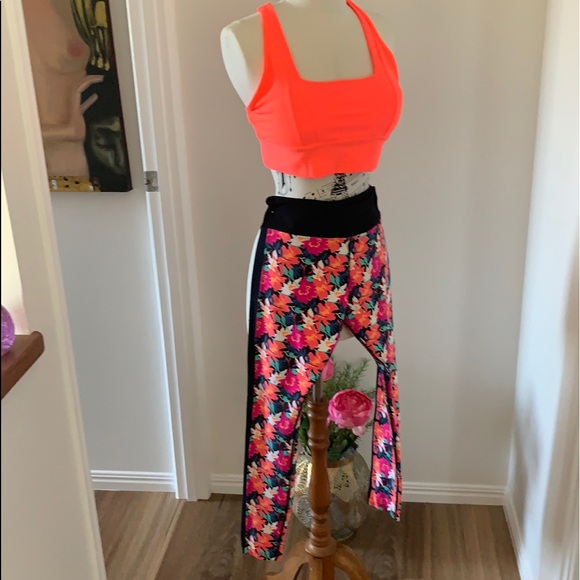 Lorna Jane 7/8 Fluro Leggings - Picture 3 of 7